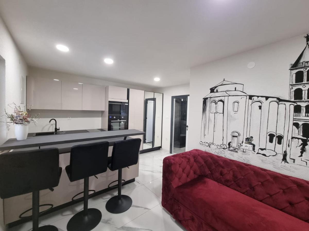 Apartman Lovre Zadar Bagian luar foto