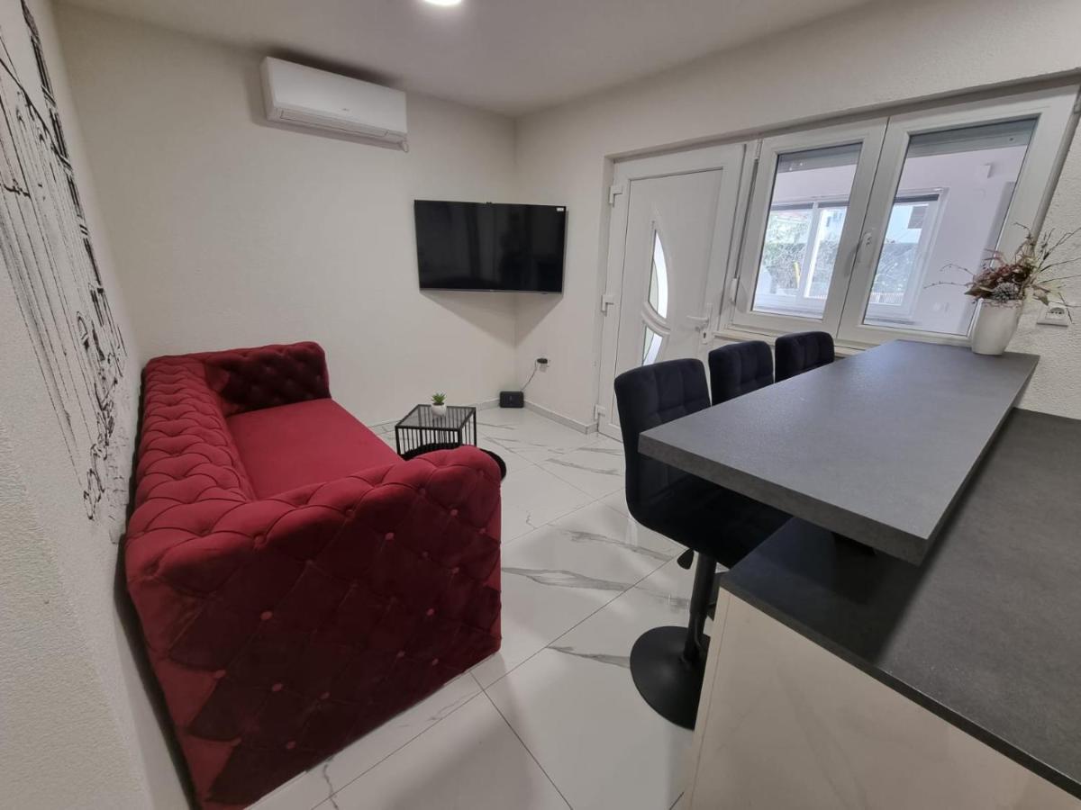 Apartman Lovre Zadar Bagian luar foto